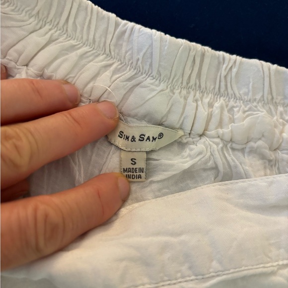 White eyelet edge lined shorts, size small. - Picture 3 of 5